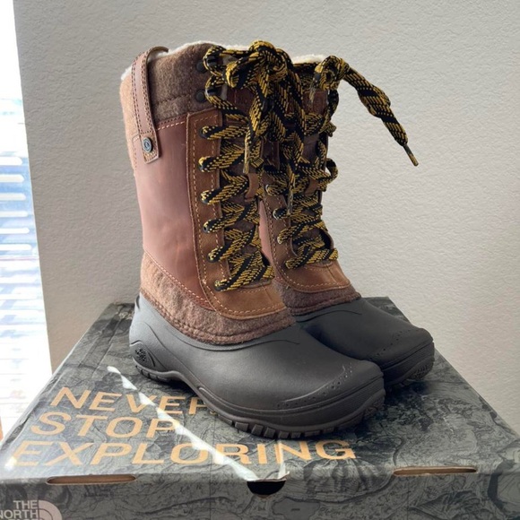 The Northface Womens Shellista Iii Mid 